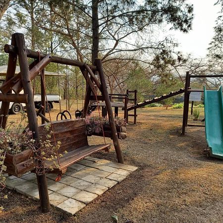 Acacia Bush Lodge Пітермаріцбург Екстер'єр фото
