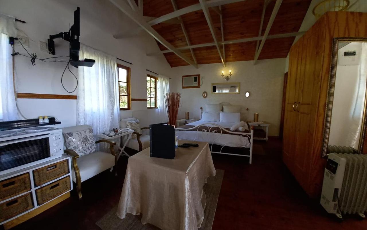 Acacia Bush Lodge Пітермаріцбург Екстер'єр фото